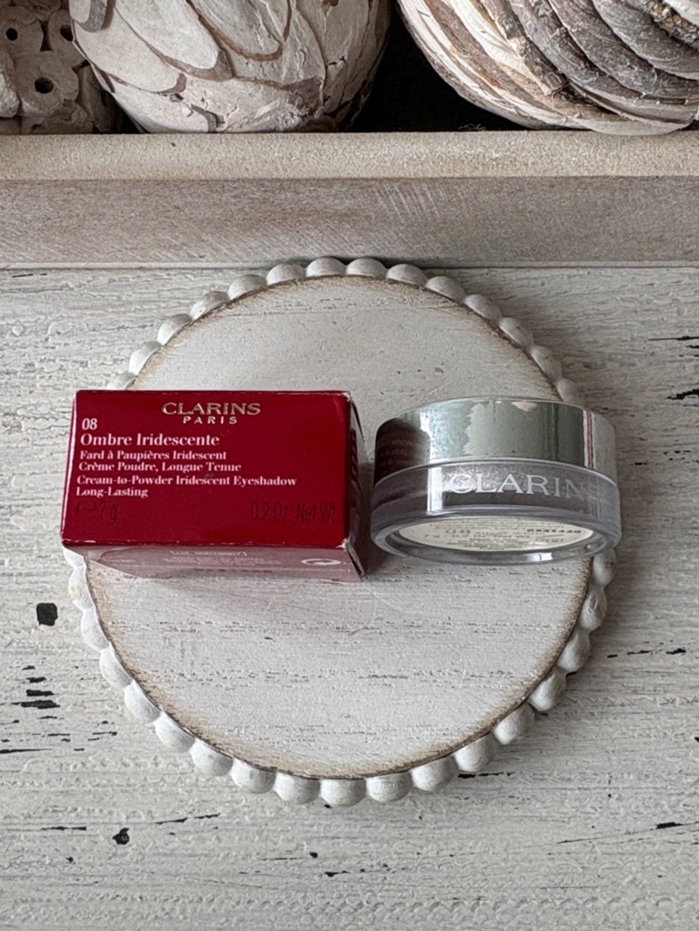 Clarins Cream-to-Powder Iridescent Eyeshadow in Silver White 08